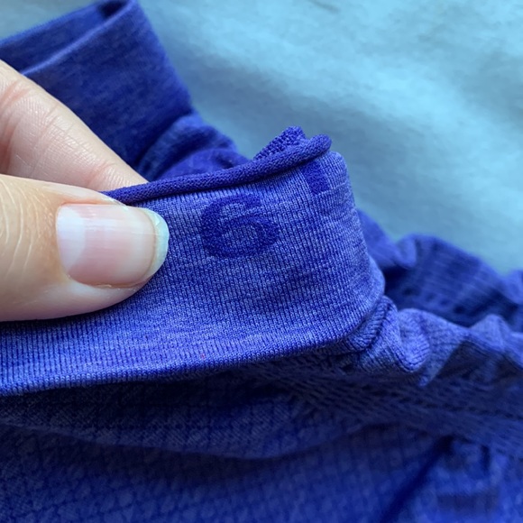 Lululemon 2 PAIRS In The Flow Crop - Picture 3 of 3